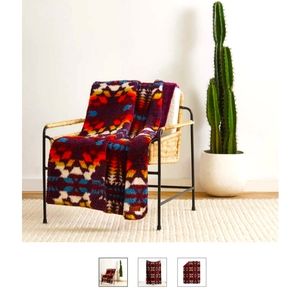 Pendleton Sherpa Fleece Throw